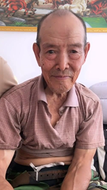 邀请农村老头一起搞直播