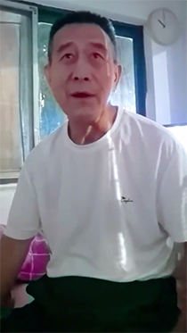 朴实的老更夫