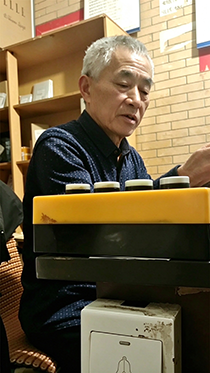看望老更夫