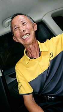瘦老头见到我很高兴