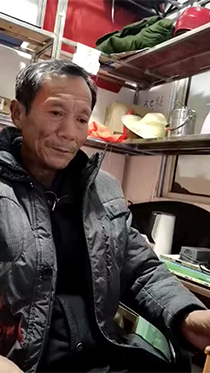 陪伴独居大叔的夜晚