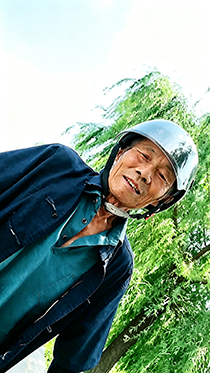 路遇帅气儒雅农村老头