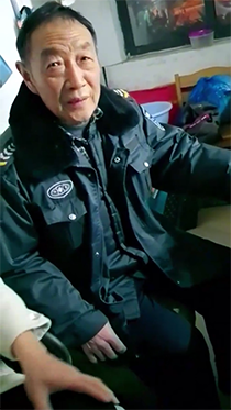 看望帅气老保安