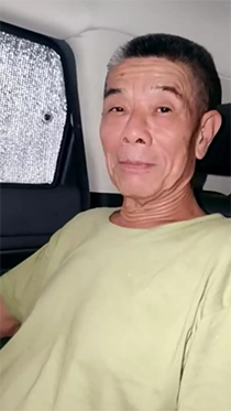 帅气瘦老头上了我的车