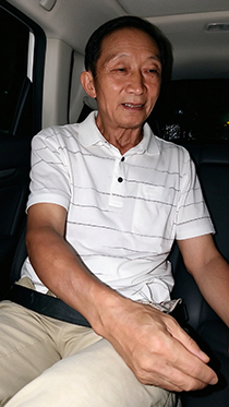车上来了帅老头