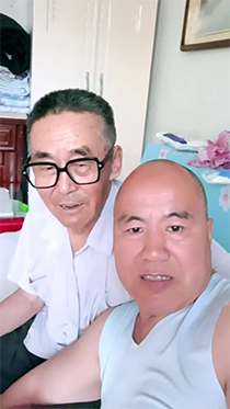 两位帅老头的约会