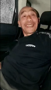 乐观的瘦老头