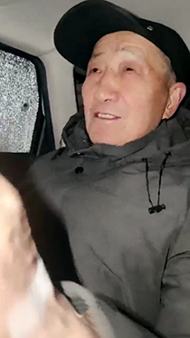 耄耋老头终于上了我的车
